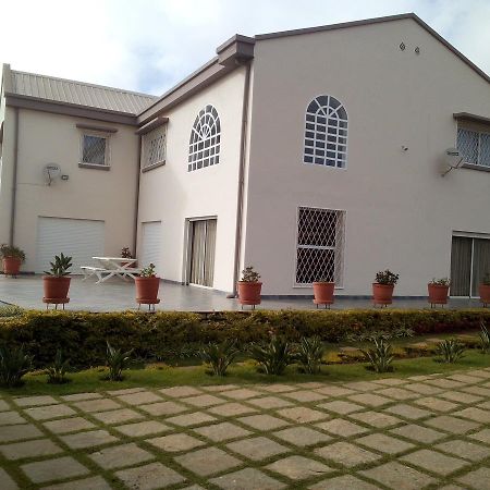 Bed and Breakfast Sahamalaza Ivato  Esterno foto