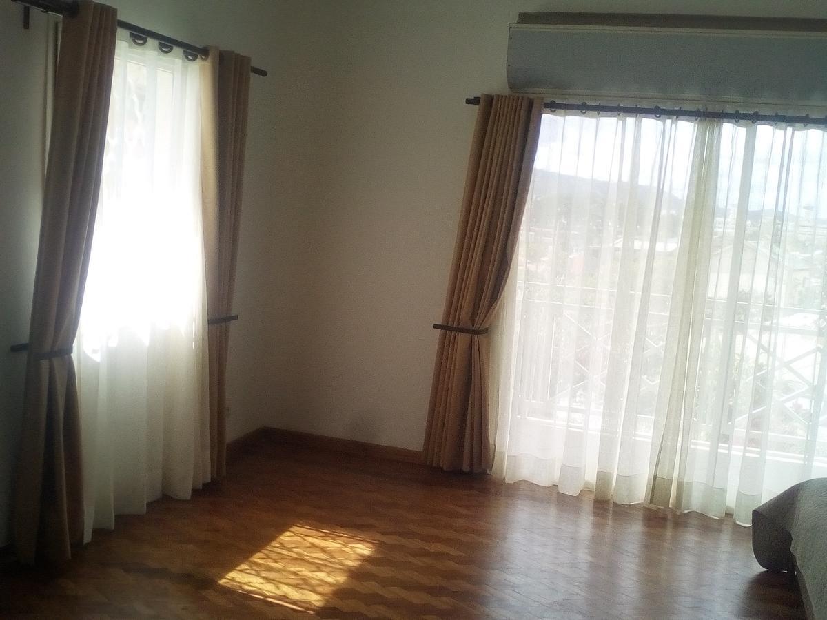 Bed and Breakfast Sahamalaza Ivato  Esterno foto